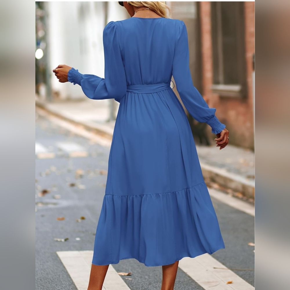 Elegant Blue Maxi Dress - Picture 2 of 2